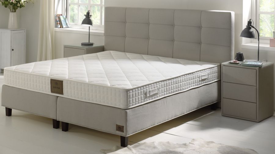 Serta Romantic Boxspring Set